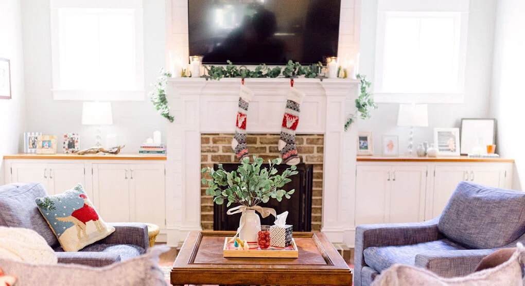 Cozy, Comfort and Joy {And Candy Cane Hot Chocolate} — Morgan Matkovic
